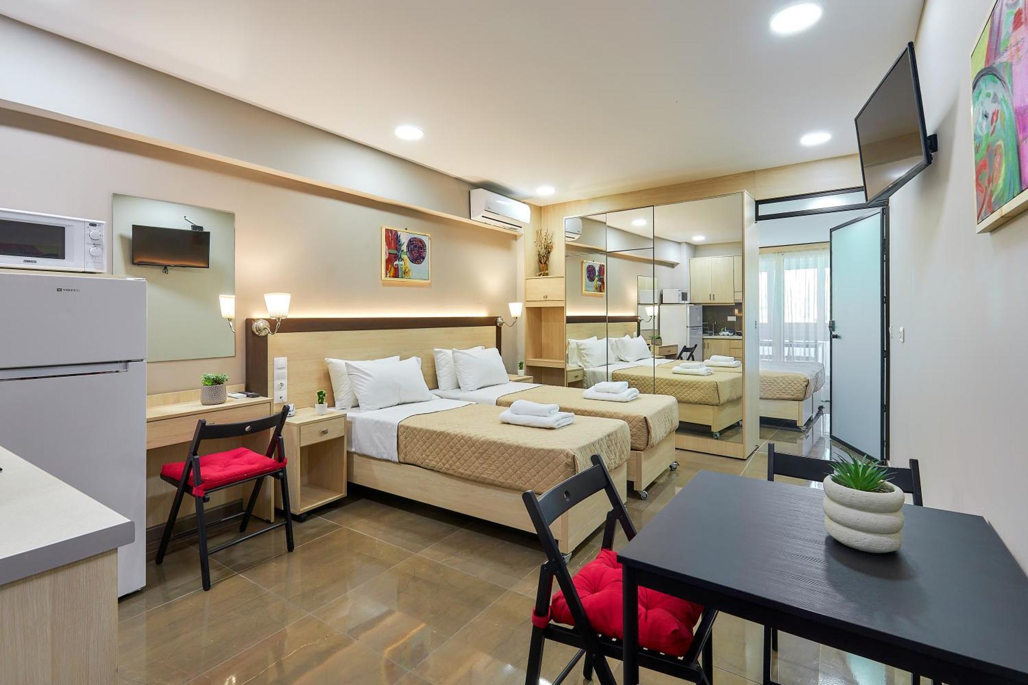 Dorian Boutique Hotel-Apartments ヘルソニソス エクステリア 写真