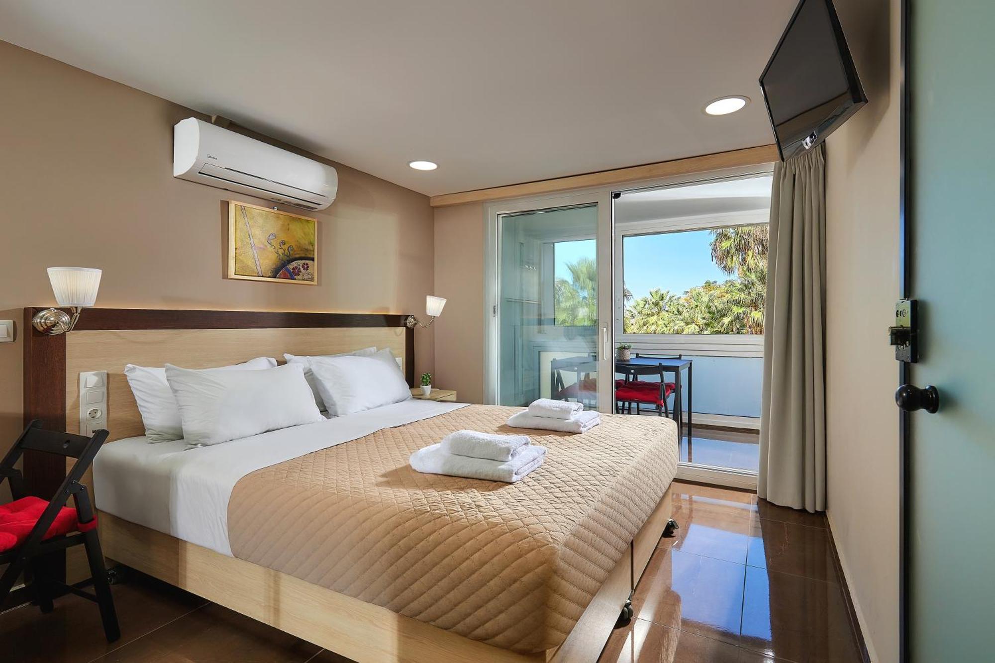 Dorian Boutique Hotel-Apartments ヘルソニソス エクステリア 写真