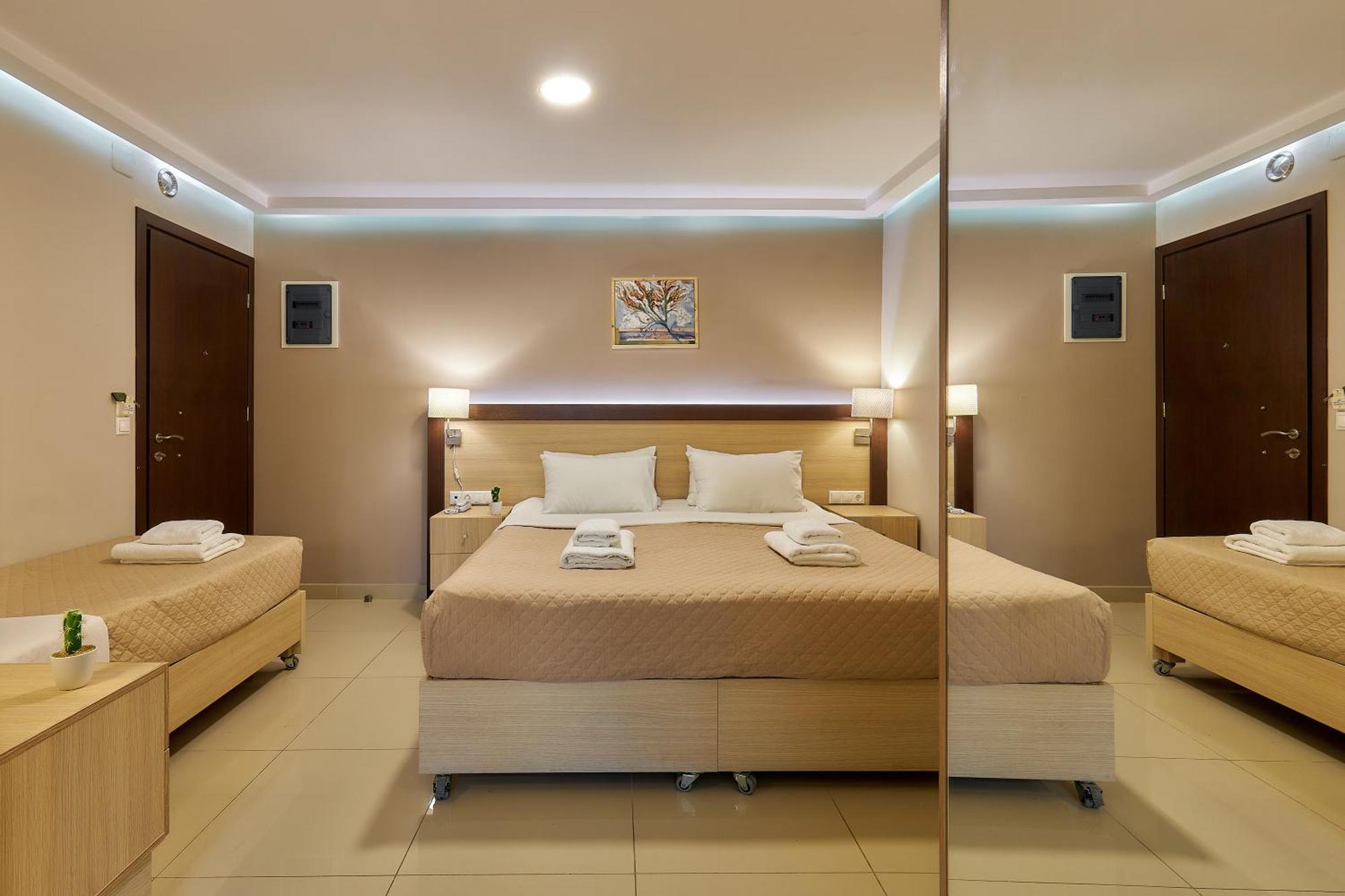 Dorian Boutique Hotel-Apartments ヘルソニソス エクステリア 写真