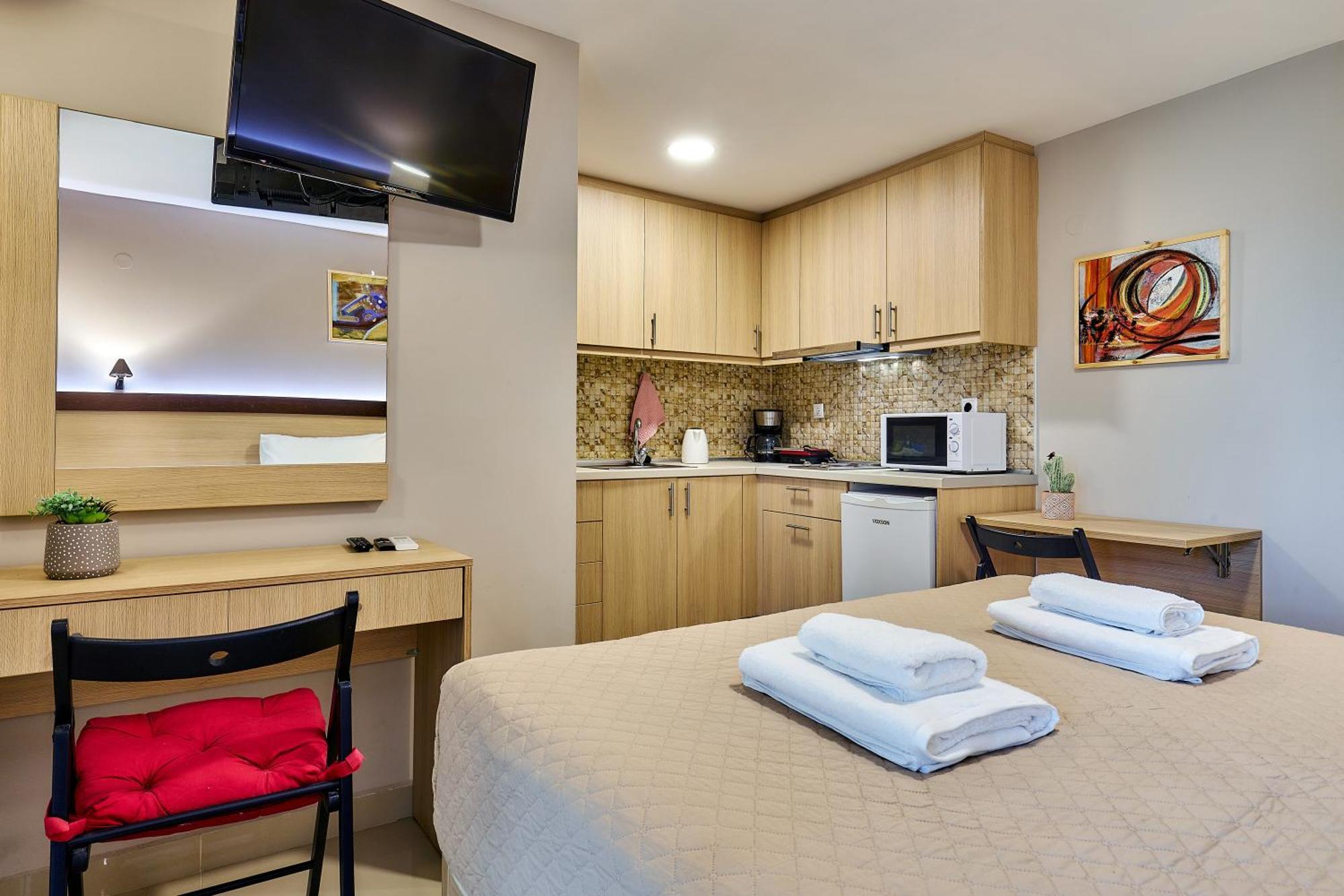 Dorian Boutique Hotel-Apartments ヘルソニソス エクステリア 写真