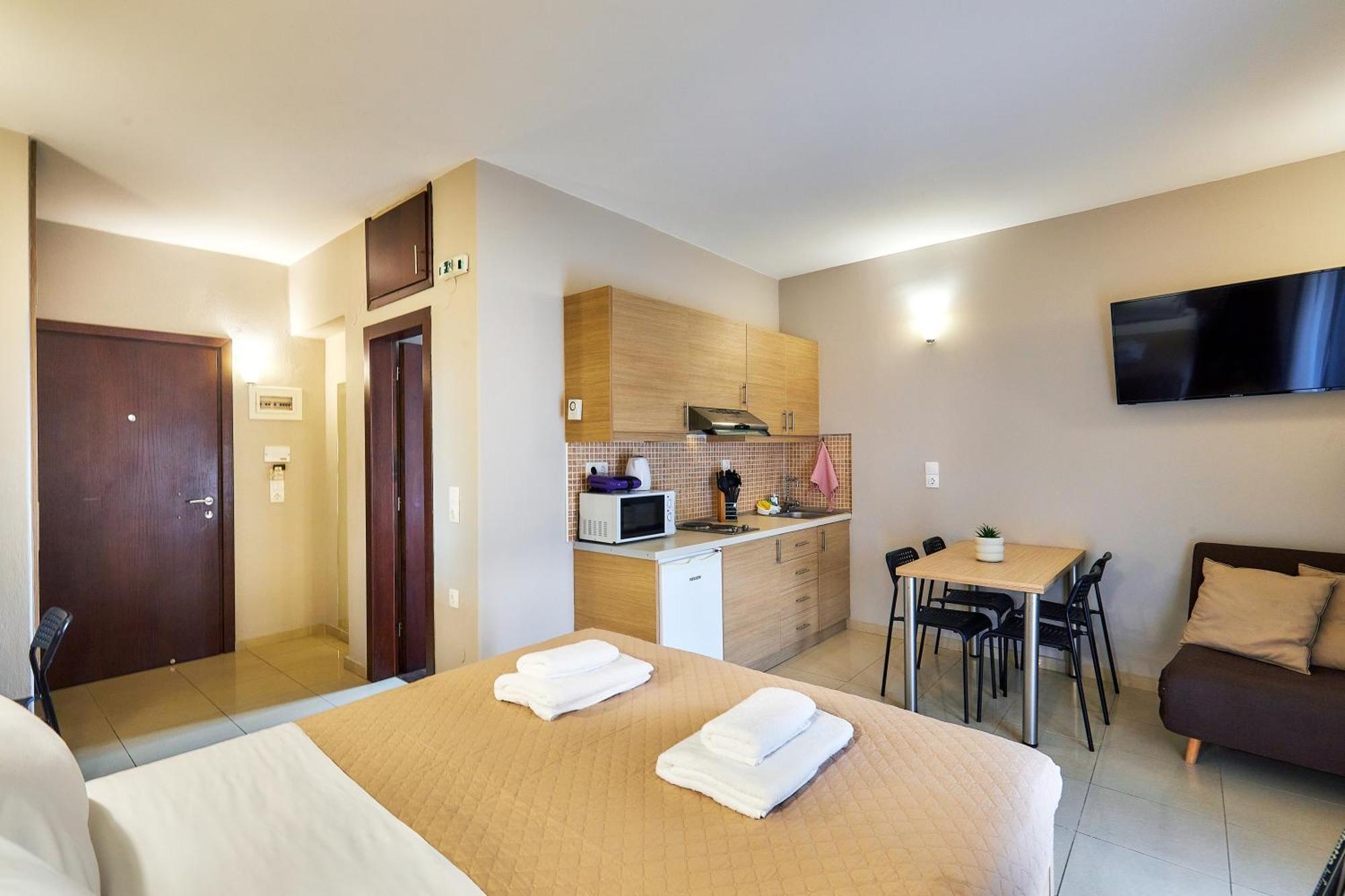 Dorian Boutique Hotel-Apartments ヘルソニソス エクステリア 写真
