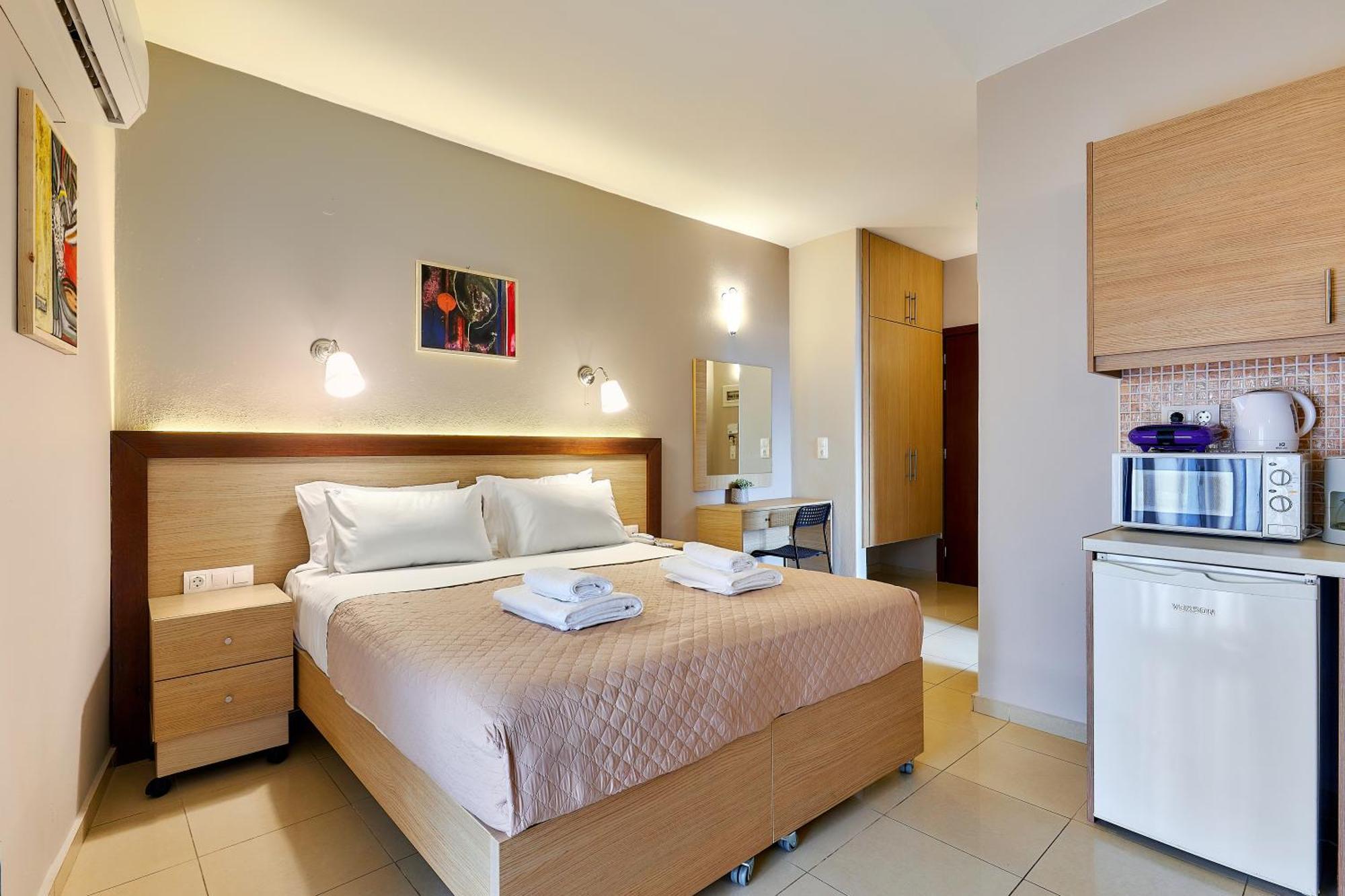 Dorian Boutique Hotel-Apartments ヘルソニソス エクステリア 写真