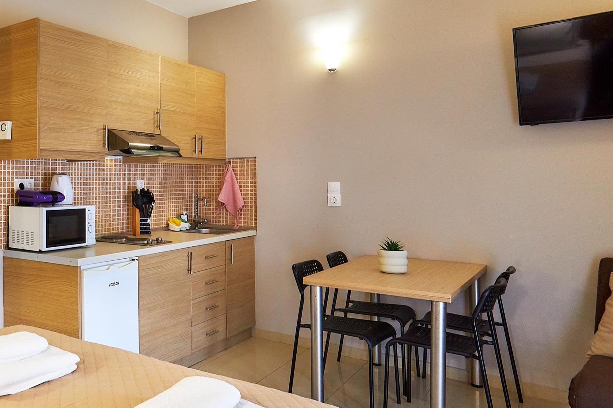 Dorian Boutique Hotel-Apartments ヘルソニソス エクステリア 写真